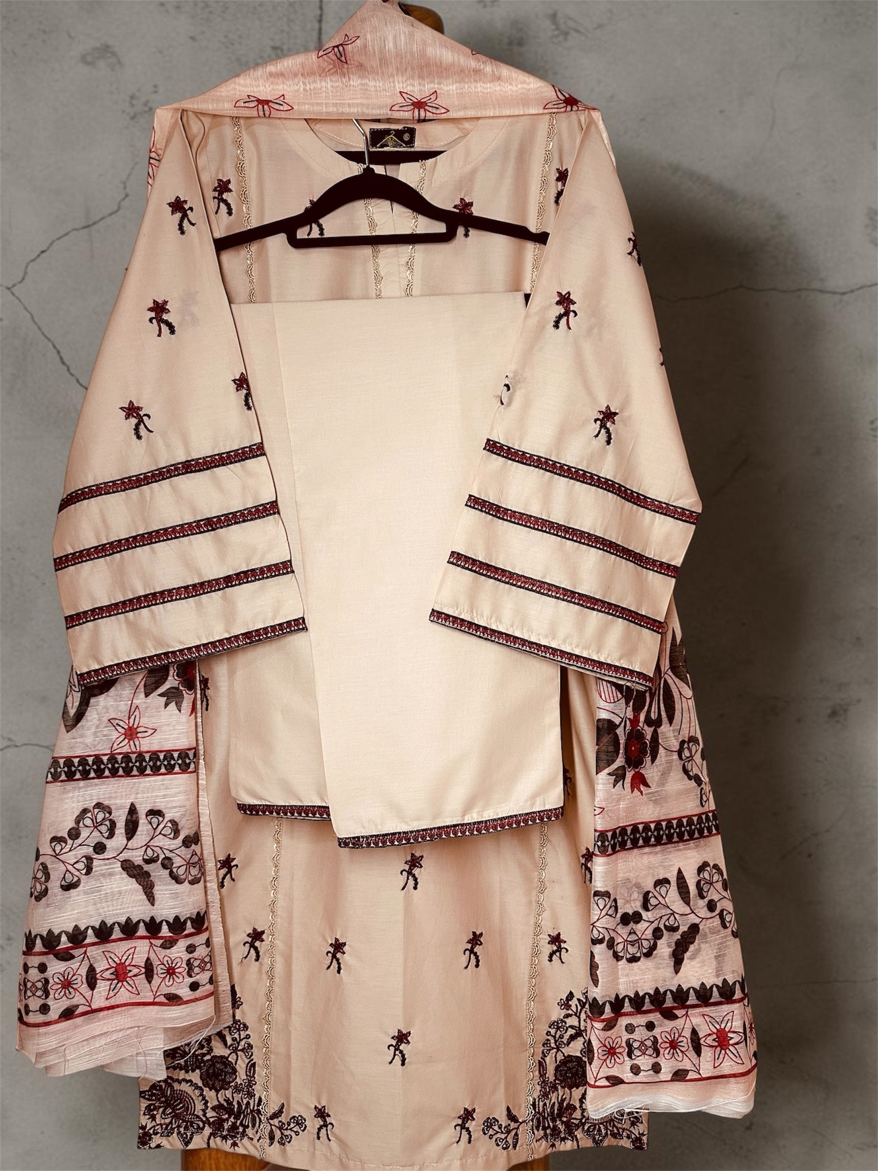 Casual Luxe Embroidered 3 Piece Suit