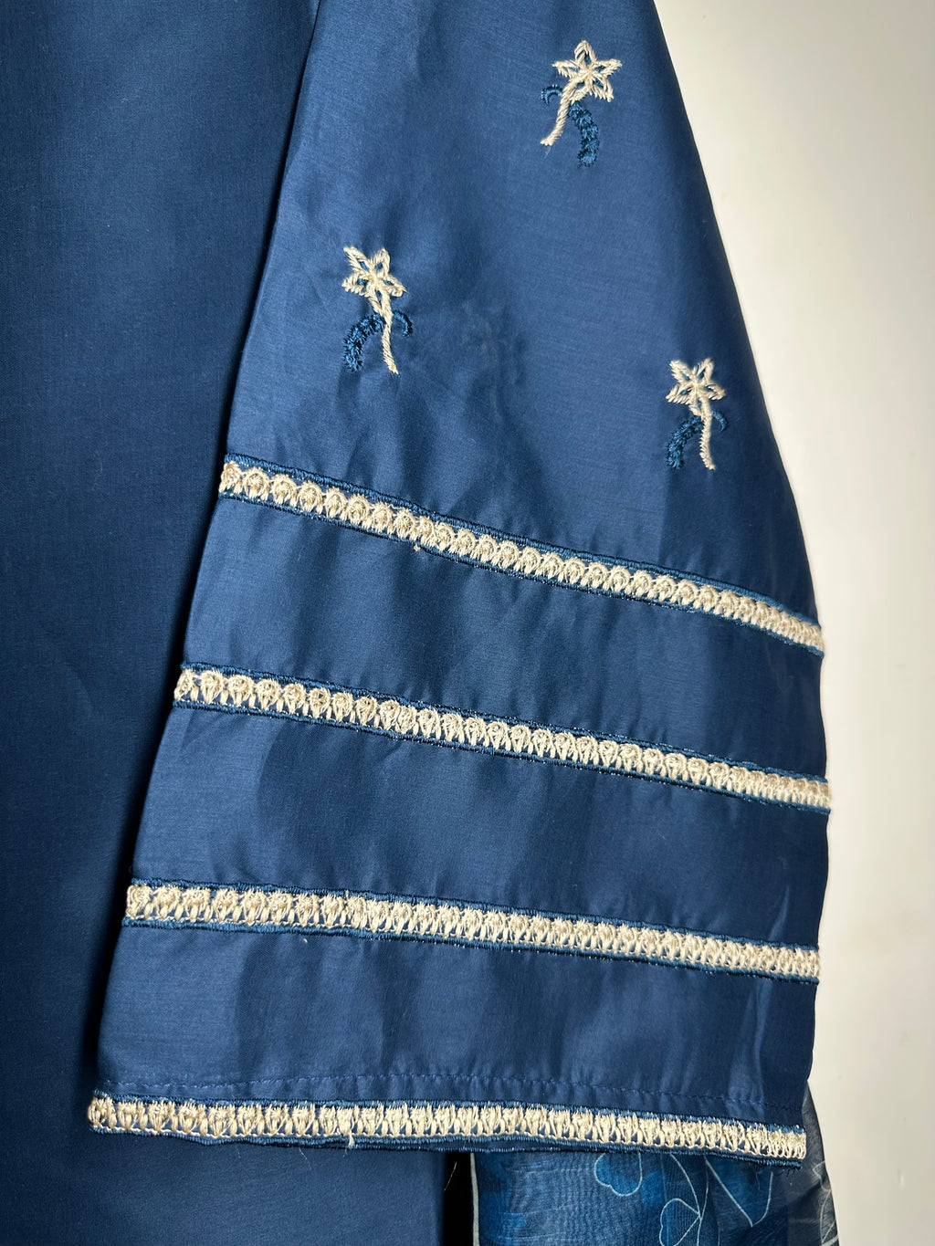 Casual Luxe Embroidered 3 Piece Suit