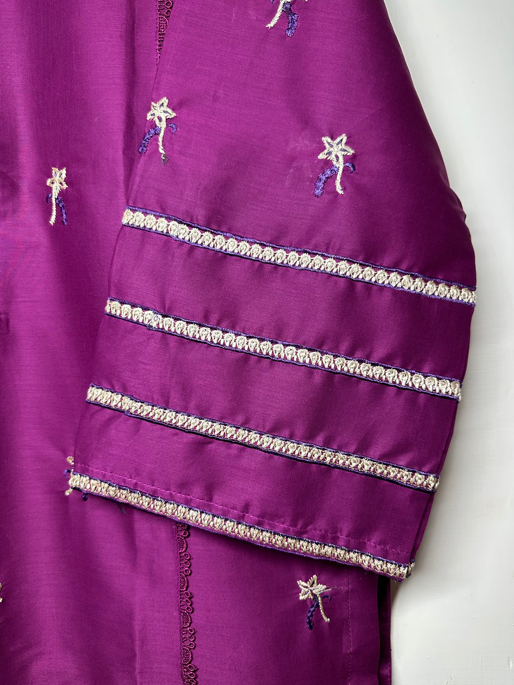 Casual Luxe Embroidered 3 Piece Suit