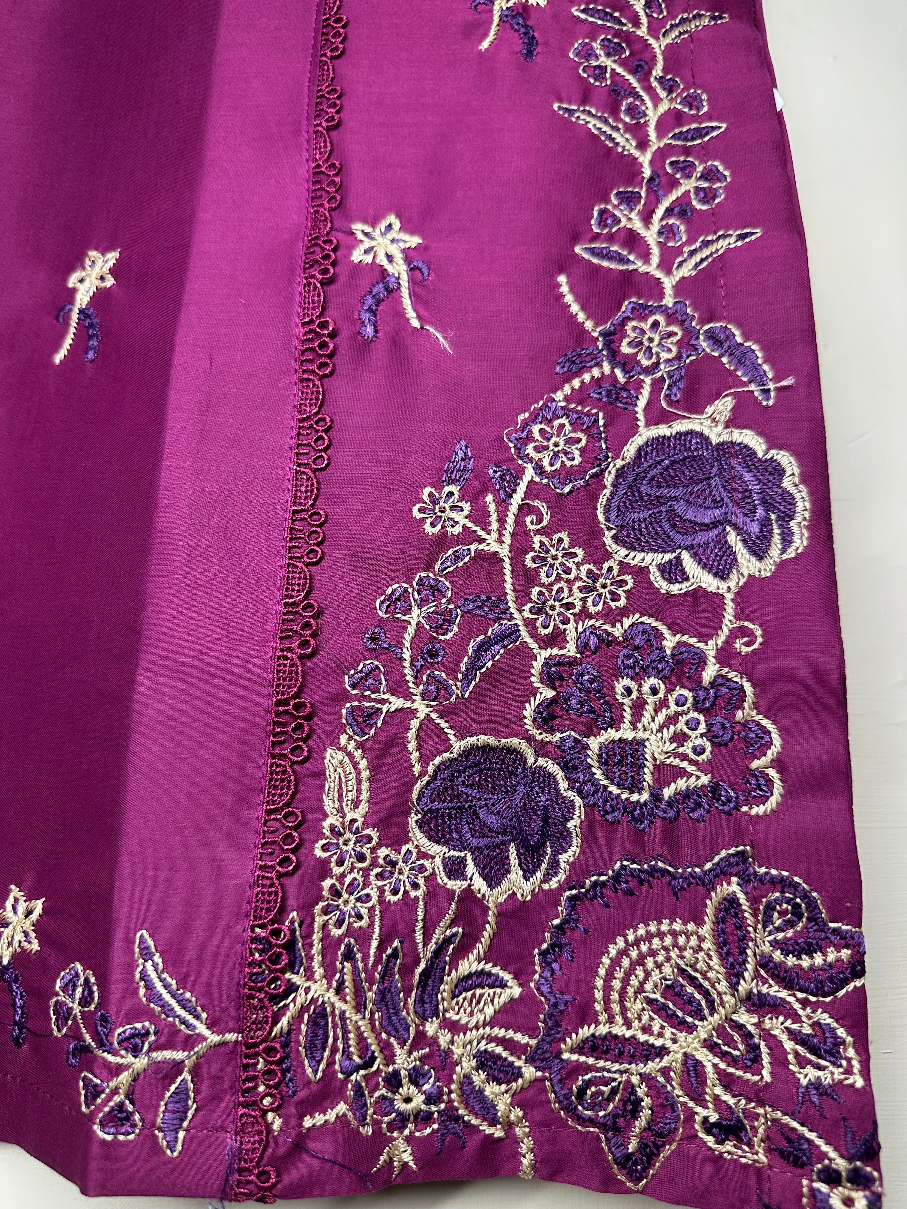 Casual Luxe Embroidered 3 Piece Suit